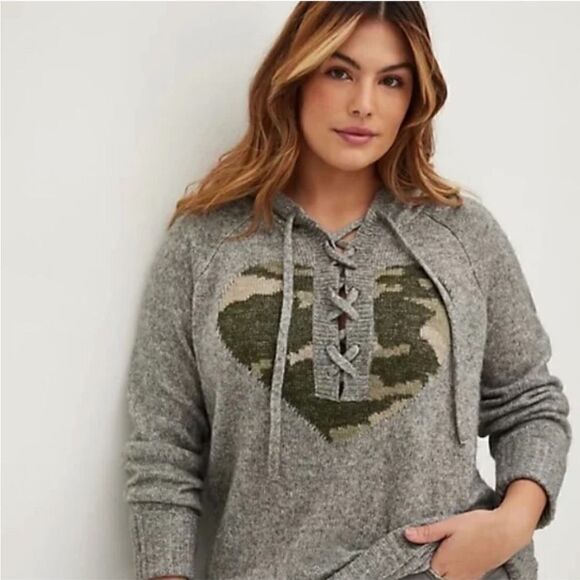 TORRID Chunky Pullover Hooded Camo Heart Raglan Sweater - Picture 1 of 13